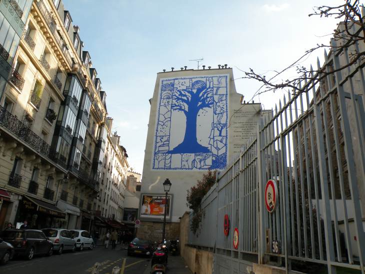  arbre bleu
